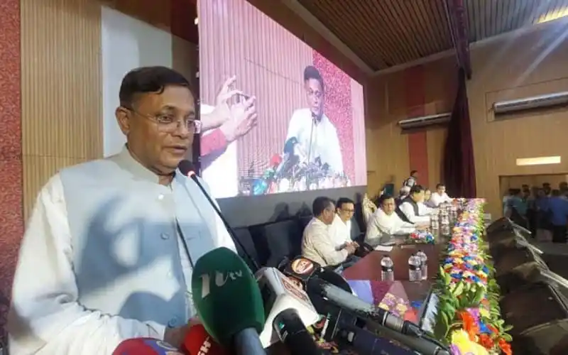 বক্তব্য দিচ্ছেন হাছান মাহমুদ, প্যানেল ও সাংবাদিকরা উপস্থিত. Channel i News - চ্যানেল আই নিউজ