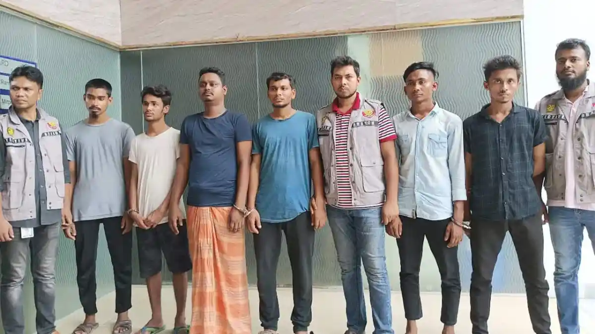 ডেমরা থানা ছাত্রদলের গ্রেপ্তারকৃত সদস্যদের ছবি. Channel i News - চ্যানেল আই নিউজ