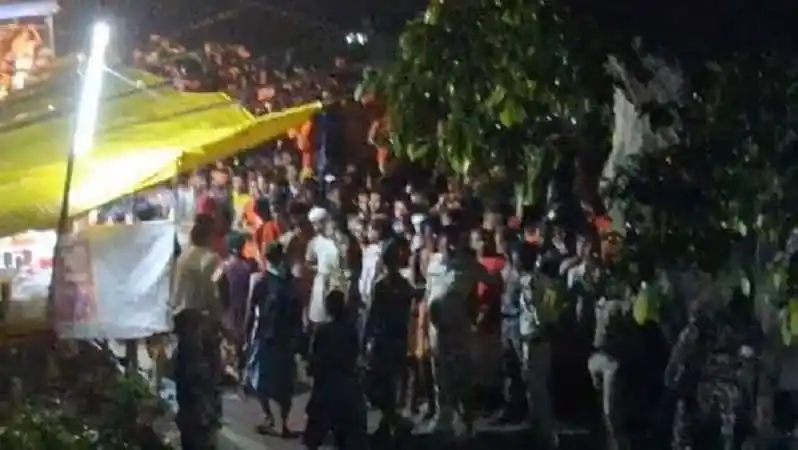 ভারতে মন্দিরে পদপিষ্ট হয়ে অনেক মানুষ আহত ও নিহত. Channel i News - চ্যানেল আই নিউজ