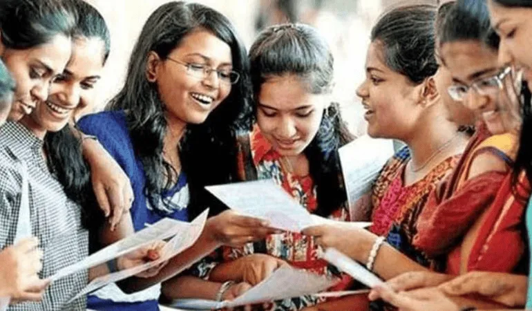 বাংলাদেশের শিক্ষার্থীরা ভর্তি পরীক্ষার জন্য প্রস্তুতি নিচ্ছে. Channel i News - চ্যানেল আই নিউজ