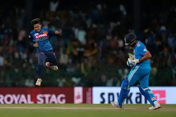শ্রীলঙ্কার ক্রিকেটাররা ভারতের বিপক্ষে ওয়ানডে সিরিজের খেলা. Channel i News - চ্যানেল আই নিউজ