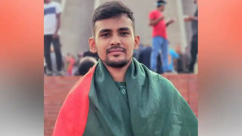 আন্দোলনকারীরা ঢাকা মার্চের জন্য প্রস্তুত, ব্যানার ও পতাকা হাতে. Channel i News - চ্যানেল আই নিউজ