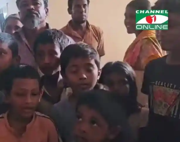 সাভারে ৩ শিক্ষার্থীর শরীরে আগুনের ঘটনা, শিশু ও পরিবারের সদস্যরা উপস্থিত. Channel i News - চ্যানেল আই নিউজ