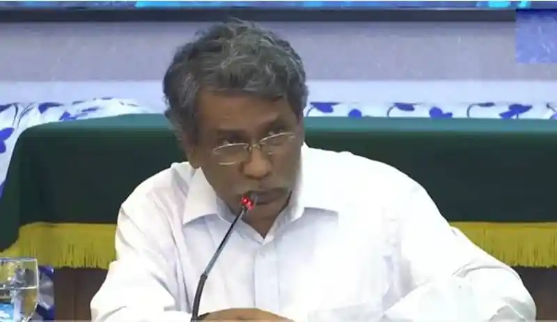 ড. আলী রীয়াজ সংবিধান সংস্কার ও পুনর্লিখনের প্রয়োজনীয়তা আলোচনা করছেন. Channel i News - চ্যানেল আই নিউজ
