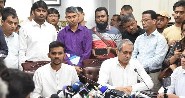 বাফুফে নিয়ে অস্থিরতার মধ্যে সংবাদ সম্মেলনে ফুটবল কর্মকর্তারা. Channel i News - চ্যানেল আই নিউজ