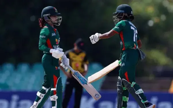 বাংলাদেশ নারী ক্রিকেট দলের দুই খেলোয়াড় ব্যাটিং প্রস্তুতি নিচ্ছেন. Channel i News - চ্যানেল আই নিউজ