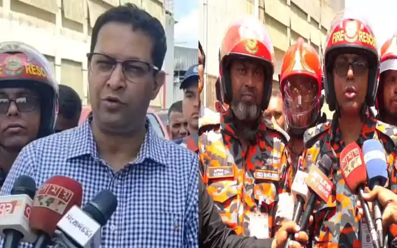 দগ্ধ ফায়ার সার্ভিস কর্মীদের সঙ্গে সাক্ষাৎকার নিচ্ছেন সাংবাদিক. Channel i News - চ্যানেল আই নিউজ
