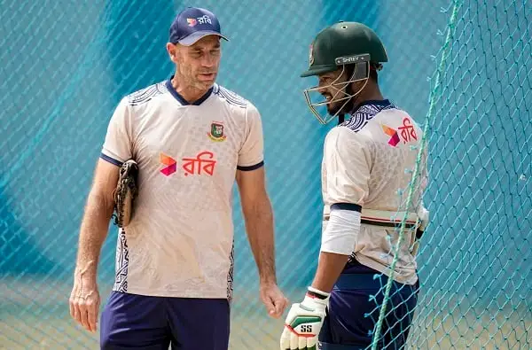 বাংলাদেশ ক্রিকেট কোচ ও খেলোয়াড়ের অনুশীলন সময়ের ছবি. Channel i News - চ্যানেল আই নিউজ