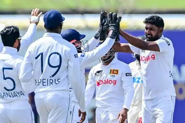 বাংলাদেশ ক্রিকেট দলের খেলোয়াড়রা একত্রে উদযাপন করছে. Channel i News - চ্যানেল আই নিউজ