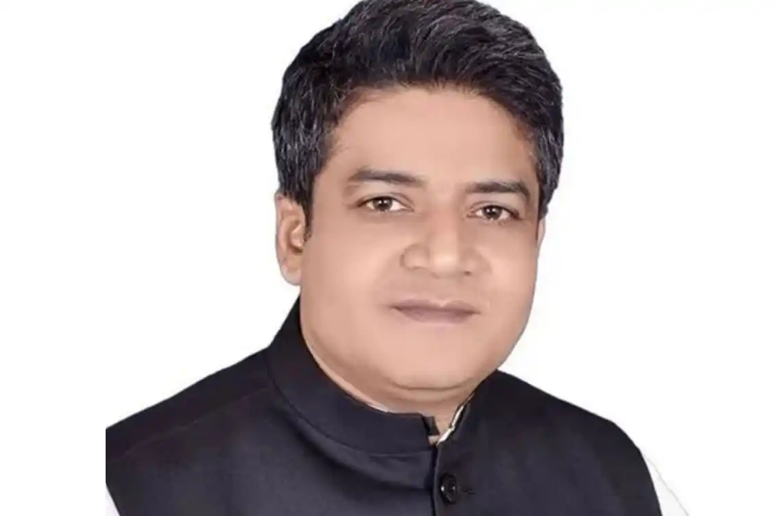 কুষ্টিয়ার সাবেক এমপি ব্যারিস্টার সেলিমের ছবি, পেশাদার ও আত্মবিশ্বাসী. Channel i News - চ্যানেল আই নিউজ