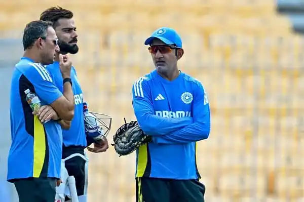 বাংলাদেশ ক্রিকেট দলের কোচের সাথে আলোচনা করছেন গম্ভীর. Channel i News - চ্যানেল আই নিউজ