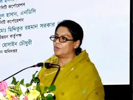 প্রধান অতিথি ঢাকার খাল দিয়ে ব্লু নেটওয়ার্কের পরিকল্পনা ঘোষণা করছেন. Channel i News - চ্যানেল আই নিউজ
