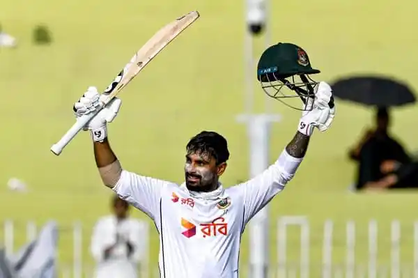 বাংলাদেশ ক্রিকেটার লিটন দাসের ব্যাট হাতে উদযাপন. Channel i News - চ্যানেল আই নিউজ