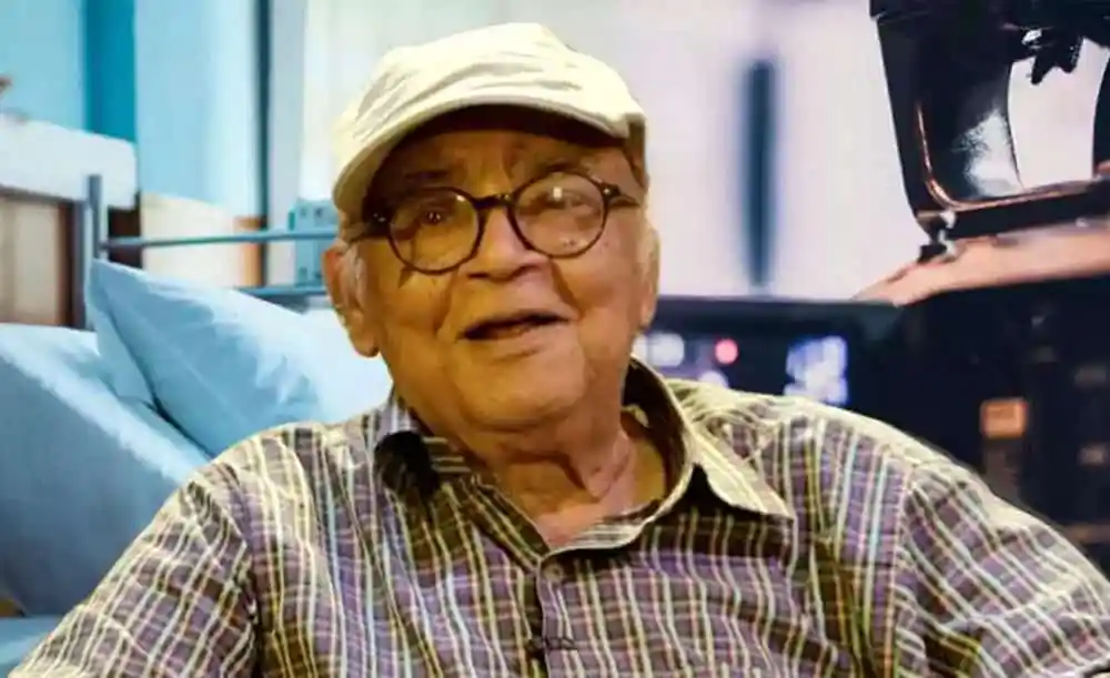 অভিনেতা মনোজ মিত্রের অবস্থা আশঙ্কাজনক, হাসপাতালে ভর্তি. Channel i News - চ্যানেল আই নিউজ