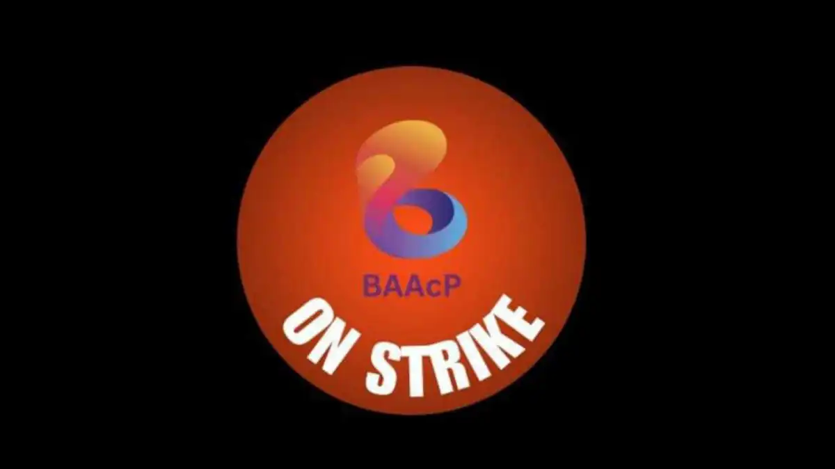 চ্যানেল আই অনলাইন এর ON STRIKE লোগো, ধর্মঘটের প্রতীক. Channel i News - চ্যানেল আই নিউজ