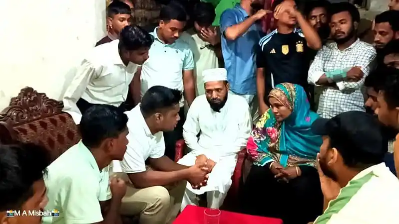 শহীদ ওয়াসিমের মায়ের পাশে সমন্বয়ক হাসনাত আবদুল্লাহ, আলোচনা ও সমর্থন. Channel i News - চ্যানেল আই নিউজ