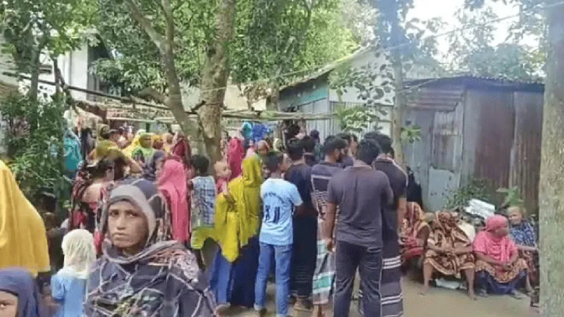 কুমিল্লায় ঘর থেকে মা-ছেলেসহ ৩ জনের মরদেহ উদ্ধার. Channel i News - চ্যানেল আই নিউজ