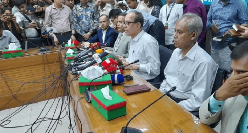 নির্বাচন কমিশনারদের পদত্যাগপত্র গ্রহণের সময় প্রেসিডেন্টের সাক্ষাৎ. Channel i News - চ্যানেল আই নিউজ