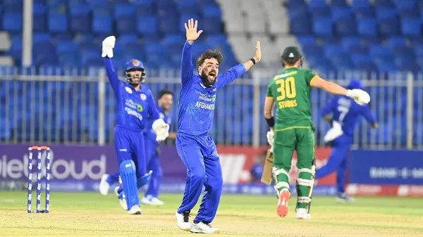 আফগানিস্তানের ক্রিকেটাররা উল্লাসে মেতে উঠেছে, বড় দলের বিপক্ষে ইতিহাস গড়ার সুযোগ কাজে লাগিয়েছে আফগান. Channel i News - চ্যানেল আই নিউজ
