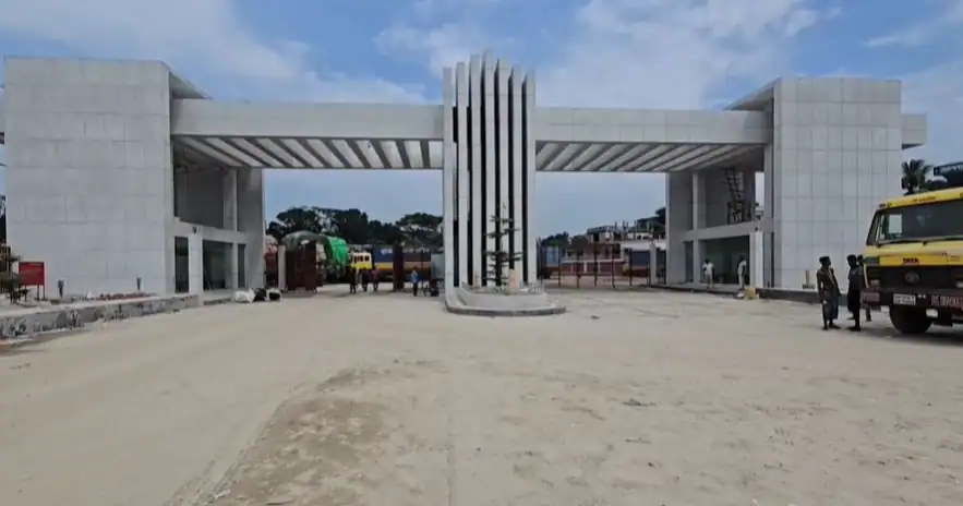 পেট্রাপোল বন্দরে অমিত শাহের আগমন, বাংলাদেশ-ভারত সীমান্তে নিরাপত্তা ব্যবস্থা. Channel i News - চ্যানেল আই নিউজ