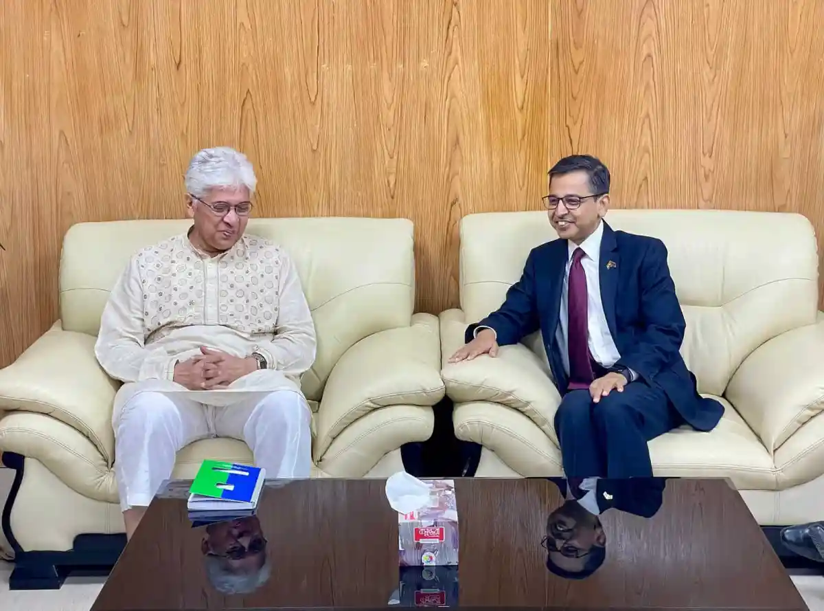 শিল্প উপদেষ্টার সঙ্গে ভারতীয় হাইকমিশনারের সাক্ষাতের ছবি. Channel i News - চ্যানেল আই নিউজ