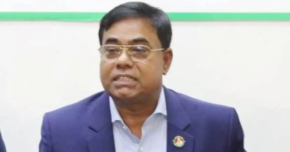 সাবেক স্বরাষ্ট্র সচিব জাহাঙ্গীরের ছবি, রিমান্ডে থাকা অবস্থায়. Channel i News - চ্যানেল আই নিউজ