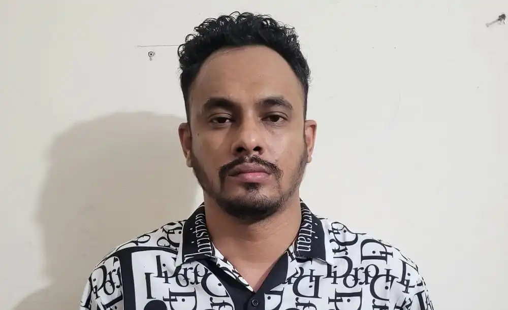 তারেক গ্রেপ্তার, আন্দোলনের হত্যা মামলার সন্দেহভাজন. Channel i News - চ্যানেল আই নিউজ