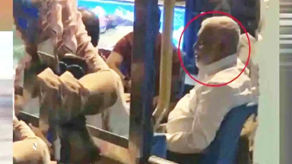 স্বরাষ্ট্রমন্ত্রীর ভারত যাত্রার ছবি, যাত্রীদের ভিড় ও নিরাপত্তা ব্যবস্থা. Channel i News - চ্যানেল আই নিউজ