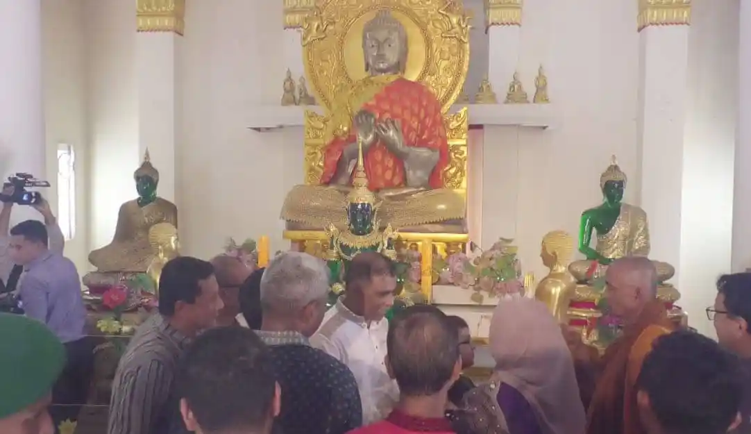 কুমিল্লায় চীবর দানোৎসবের জন্য ভক্তরা ভিড় করেছেন. Channel i News - চ্যানেল আই নিউজ
