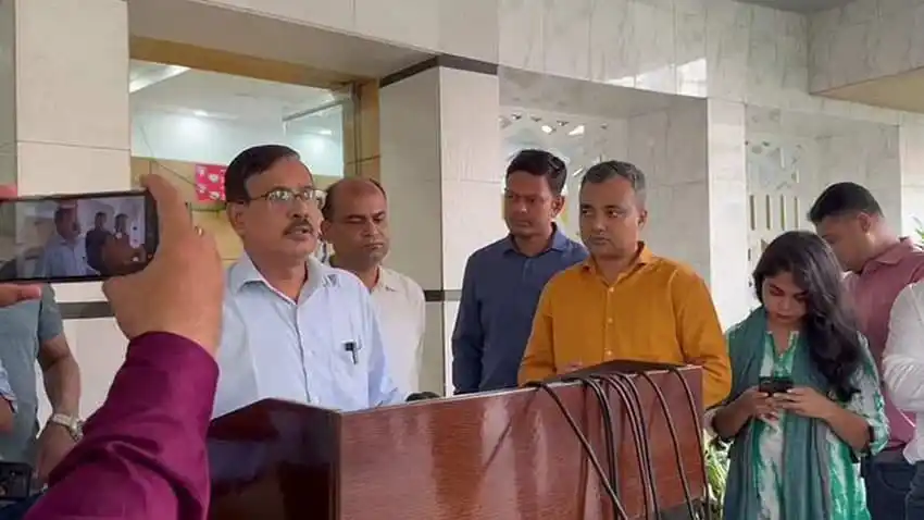দুদকের কর্মকর্তাদের সাক্ষাৎকার নেওয়া হচ্ছে, অর্থপাচার তদন্তের অংশ. Channel i News - চ্যানেল আই নিউজ