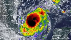 বাংলাদেশের উপকূলে হারিকেন মিল্টনের শক্তিশালী চিত্র. Channel i News - চ্যানেল আই নিউজ