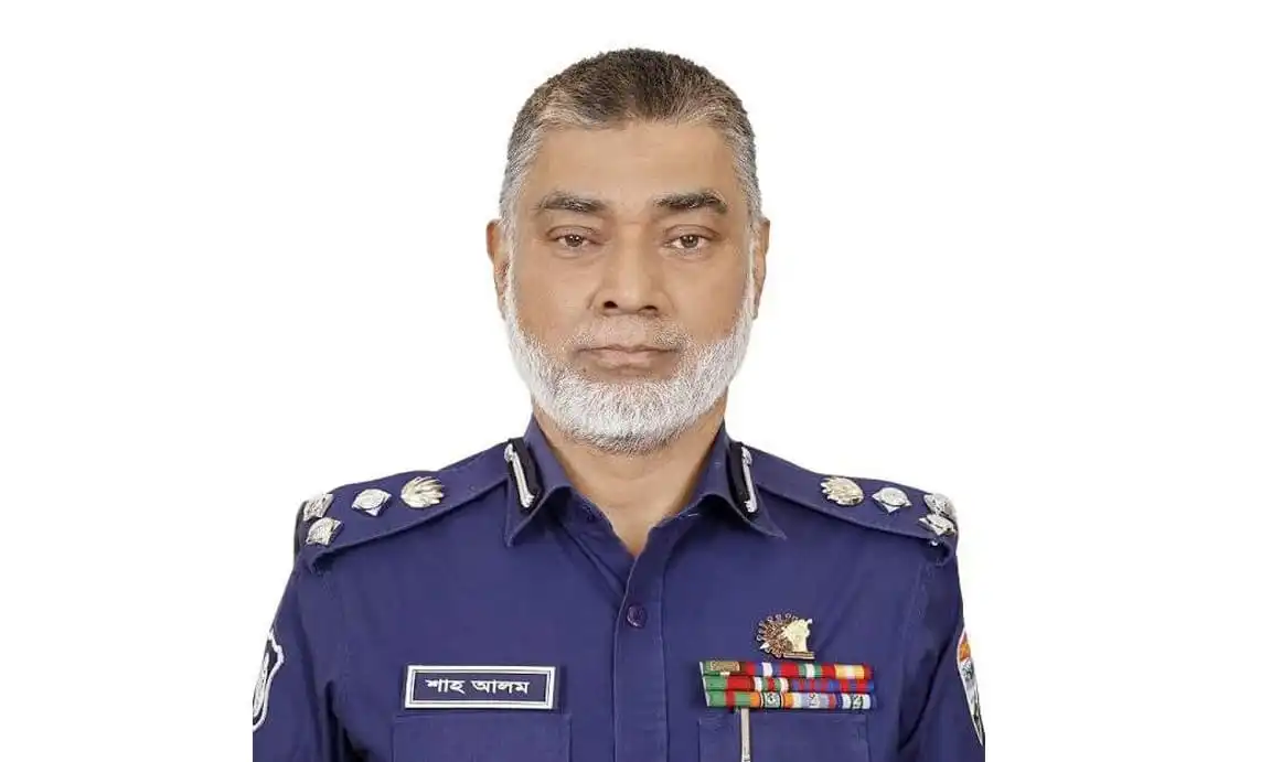 অবসরে এসবি প্রধান শাহ আলমের ছবি, বাংলাদেশ পুলিশ কর্মকর্তা. Channel i News - চ্যানেল আই নিউজ