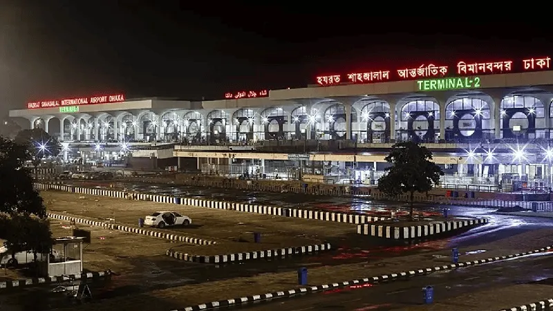 শাহজালাল বিমানবন্দরের রাতের দৃশ্য, লাউঞ্জ ও টার্মিনাল আলোকিত. Channel i News - চ্যানেল আই নিউজ