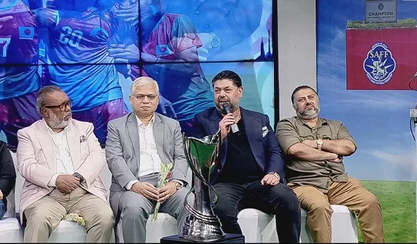ক্রিকেট পুরস্কার বিতরণী অনুষ্ঠানে অতিথিরা উপস্থিত. Channel i News - চ্যানেল আই নিউজ