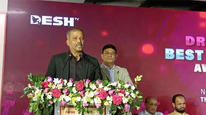 প্রধান বক্তা সাইবার নিরাপত্তা আইন বাতিলের পক্ষে বক্তব্য দিচ্ছেন. Channel i News - চ্যানেল আই নিউজ