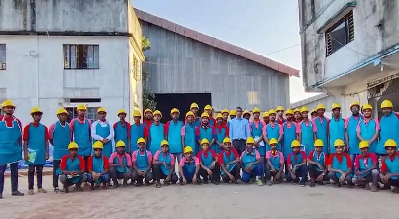 কৃষি যন্ত্রপাতি প্রশিক্ষণ কর্মশালায় অংশগ্রহণকারী শিক্ষার্থীরা. Channel i News - চ্যানেল আই নিউজ