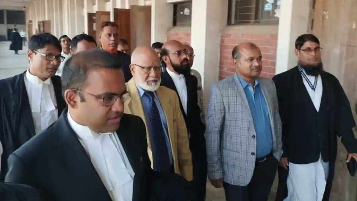 খালাসপ্রাপ্ত বিএনপি নেতা খন্দকার মোশাররফ ও তার সহযোগীরা. Channel i News - চ্যানেল আই নিউজ