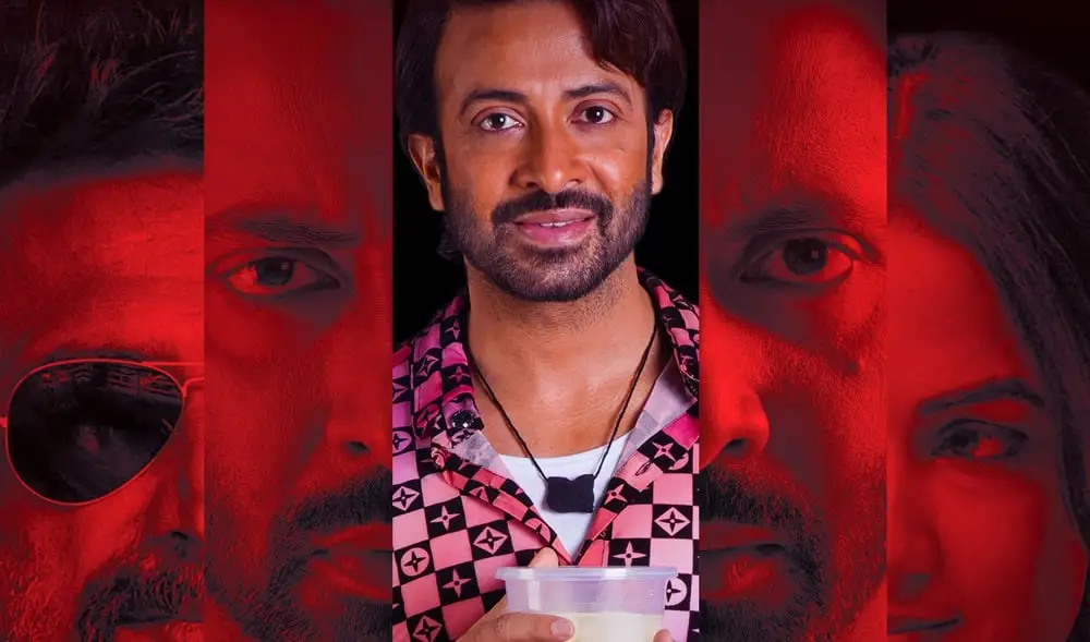 দরদ সিনেমার প্রধান অভিনেতা, হাসি মুখে ক্যাপশনে ছবি. Channel i News - চ্যানেল আই নিউজ