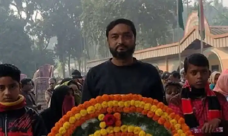 কুডিগ্রামে যুবদল নেতার স্মরণসভায় উপস্থিত মানুষ. Channel i News - চ্যানেল আই নিউজ