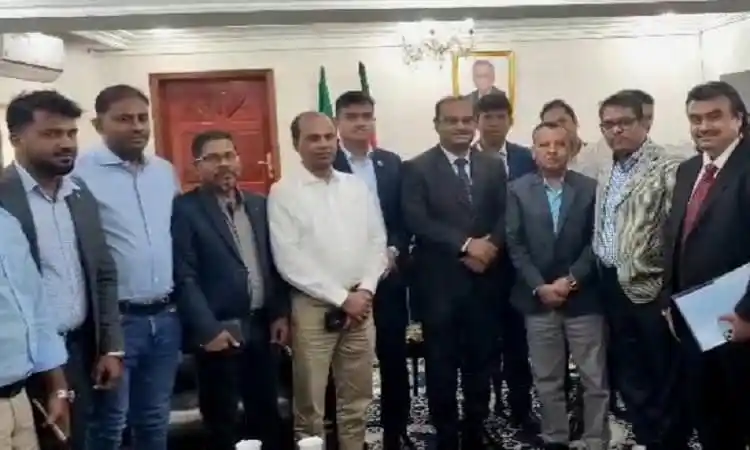 জেদ্দায় কনসাল জেনারেলের সাথে বিএনপির নেতাদের বৈঠক. Channel i News - চ্যানেল আই নিউজ