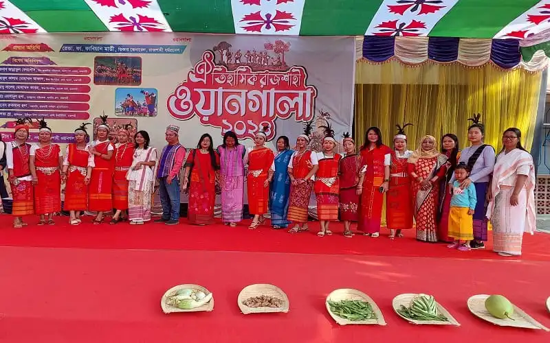 রাজশাহীতে গারোদের ওয়ানগালা উৎসবের অংশগ্রহণকারীরা একত্রিত. Channel i News - চ্যানেল আই নিউজ