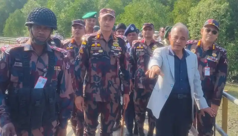 বাংলাদেশি সেনারা সীমান্তে আর্মির নিয়ন্ত্রণে অবস্থান করছে. Channel i News - চ্যানেল আই নিউজ