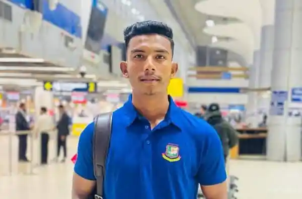 বিপিএলে দল পেয়েছেন ইমন, বিমানবন্দরে ছবি. Channel i News - চ্যানেল আই নিউজ