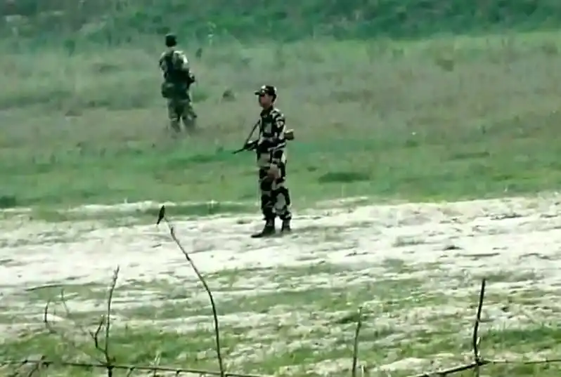 সীমান্তে বিএসএফের গুলিতে বাংলাদেশি নিহতের ঘটনা. Channel i News - চ্যানেল আই নিউজ