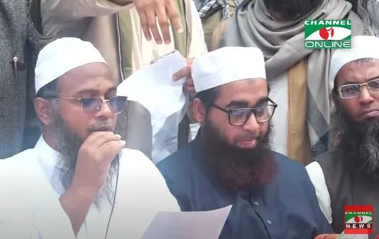 চাকরির জন্য মুসল্লিরা কাকরাইল মসজিদে অবস্থান করছেন. Channel i News - চ্যানেল আই নিউজ
