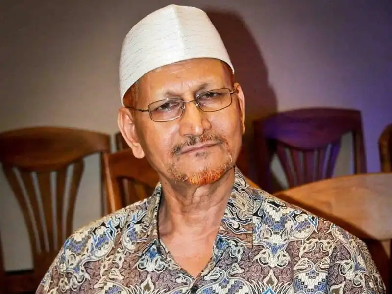 ফজলুর রহমানের ছবি, তিনি পরিপাটি পোষাক ও হিজাব পরিহিত।. Channel i News - চ্যানেল আই নিউজ