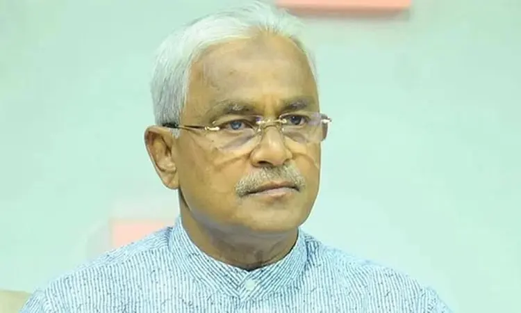 আলালের ছবি, বাংলাদেশি রাজনীতিবিদ, সংসার চালানো যেখানে দায়. Channel i News - চ্যানেল আই নিউজ