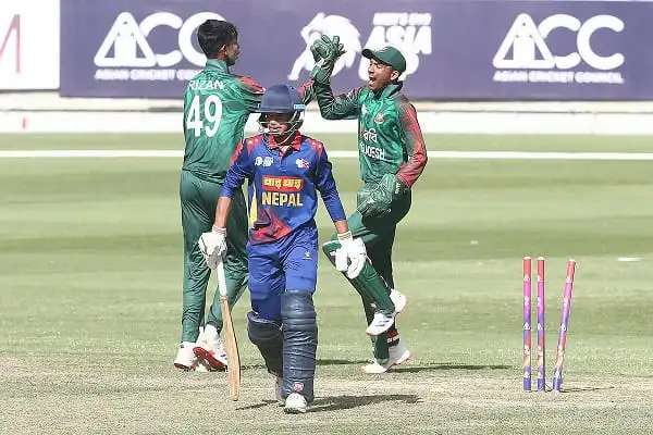 বাংলাদেশের ক্রিকেটাররা নেপালকে উড়িয়ে সেমিফাইনালে উঠছে. Channel i News - চ্যানেল আই নিউজ