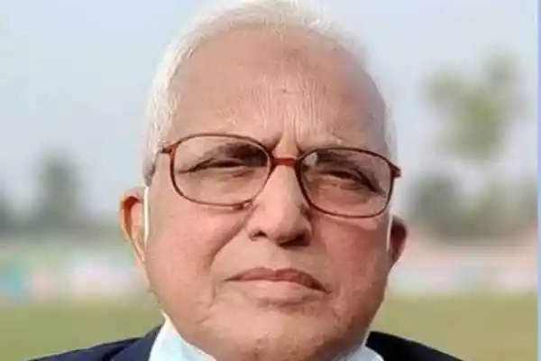 প্রয়াত ফুটবল খেলোয়াড় খোকনের ছবি, বাংলার ফুটবল ইতিহাসের একজন গুরুত্বপূর্ণ ব্যক্তি. Channel i News - চ্যানেল আই নিউজ
