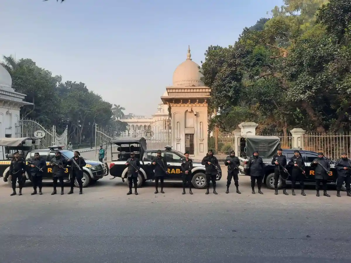 র্যাবের নিরাপত্তা বাহিনী বিজয় দিবসের জন্য প্রস্তুত. Channel i News - চ্যানেল আই নিউজ
